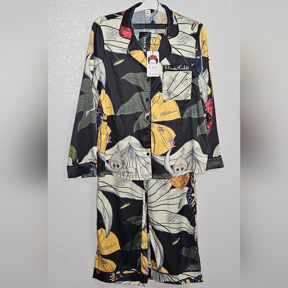 Frida Kahlo Silky Pajamas